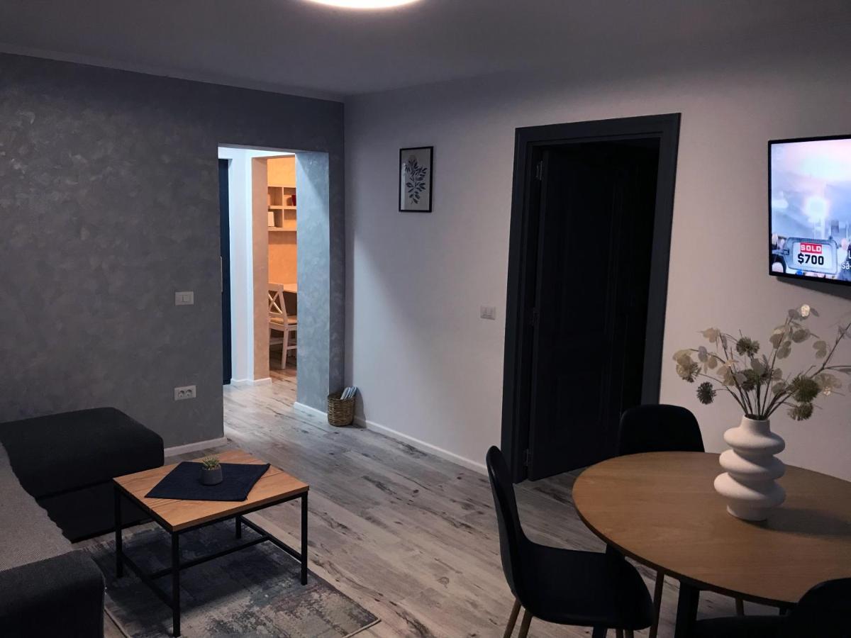 Homely Apartment Suceava Exterior foto
